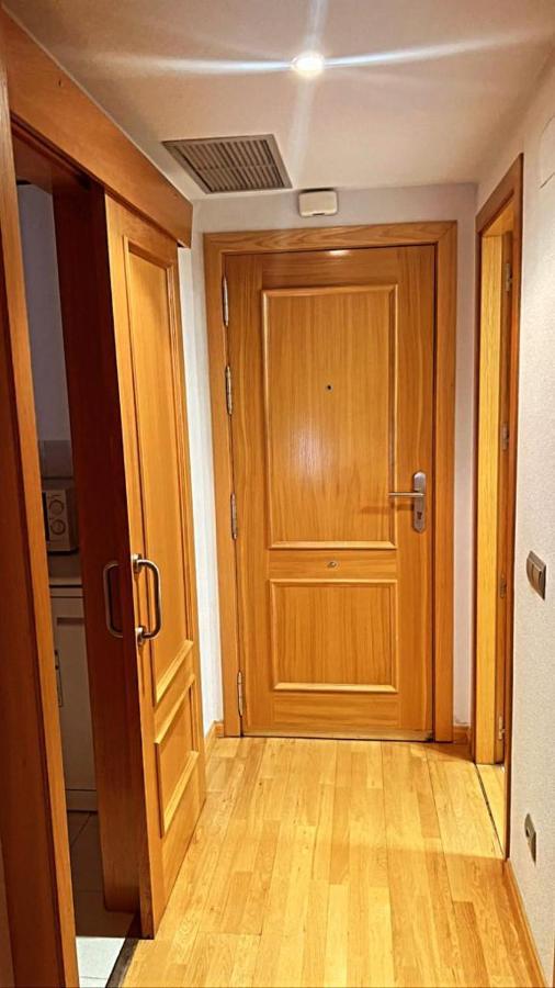 Airport Madrid suites Exterior foto